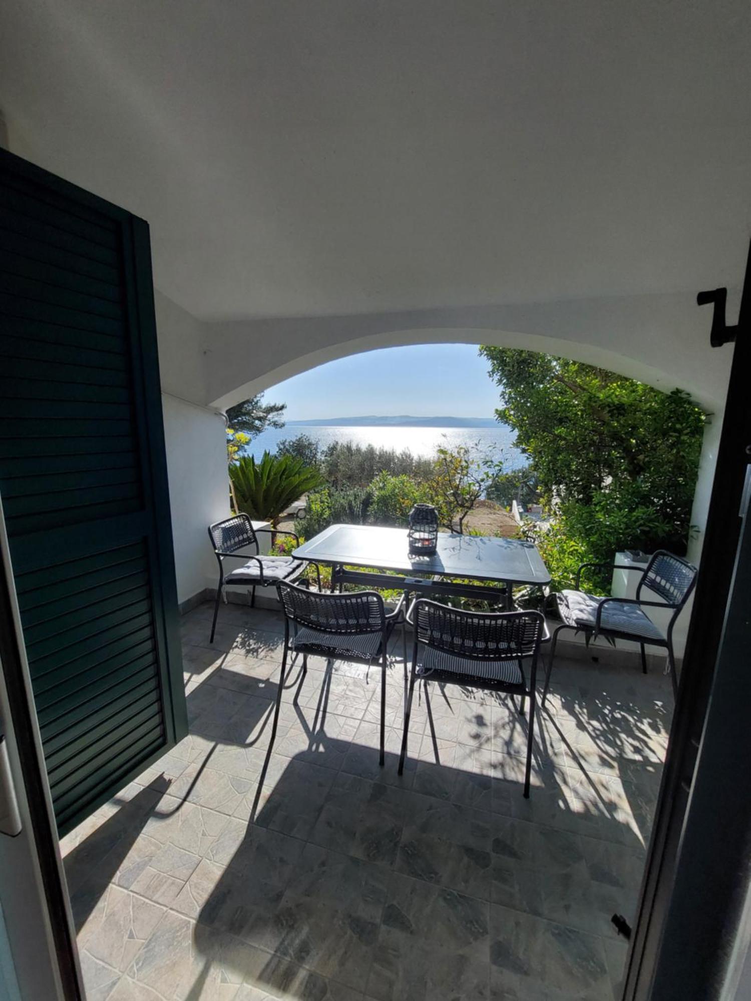 Villa Bratus Promajna Exterior photo